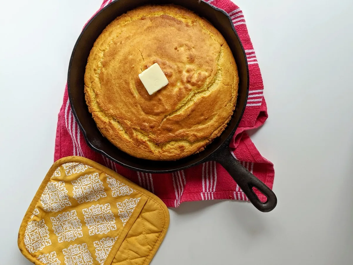 Cast Iron Corn Bread