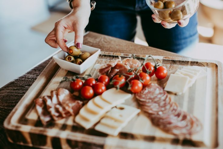 How to Make a Charcuterie Board