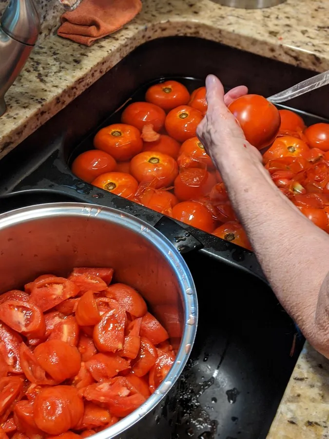 Coring tomatoes by hand