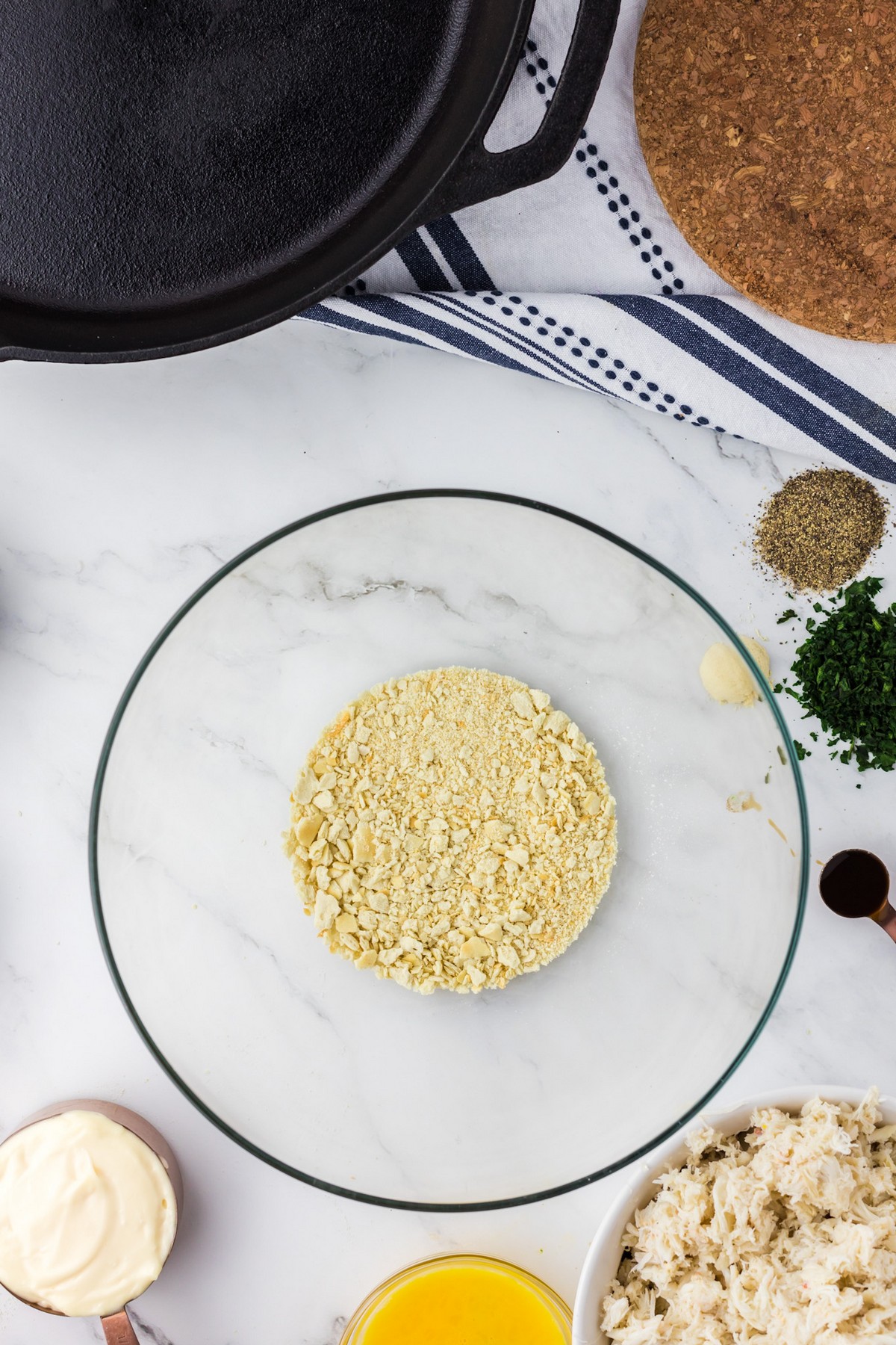 crushed crackers in bowl