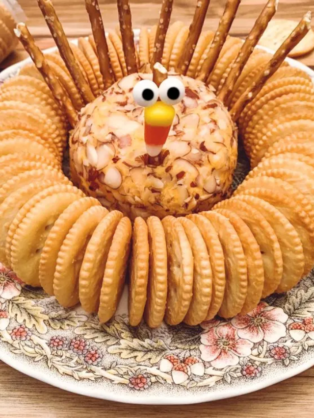 Thanksgiving Appetizer – Turkey Cheese Ball