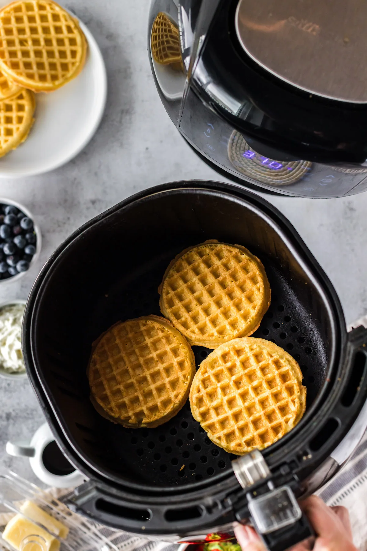 frozen waffles in air fryer basket