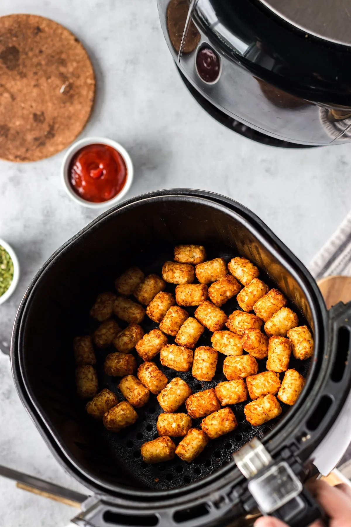 crispy air fryer tater tots